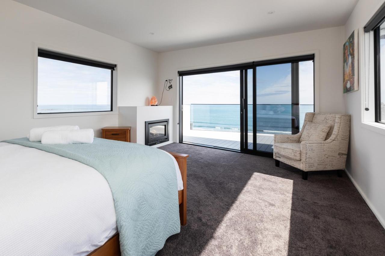 Oakura Beach Front Apartments Екстериор снимка